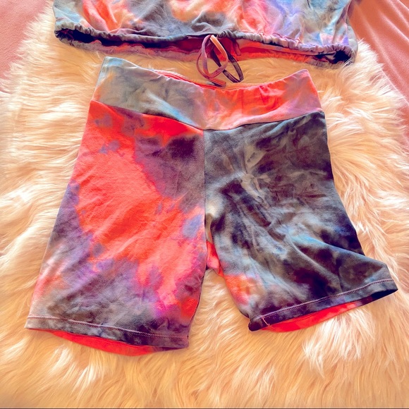 Fashion Nova tie dye biker shirt set medium - Picture 5 of 8